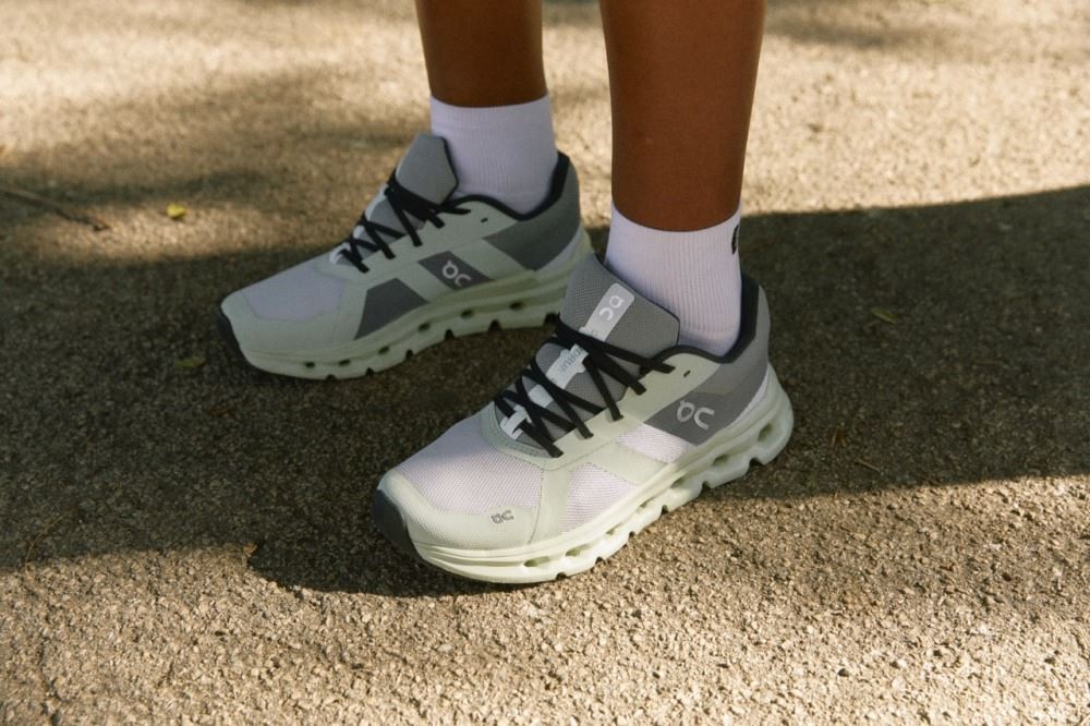 On The Cloudrunner: Supportive & Breathable Running Shoe - Frost | Aloe ON95XF114 - Image 3